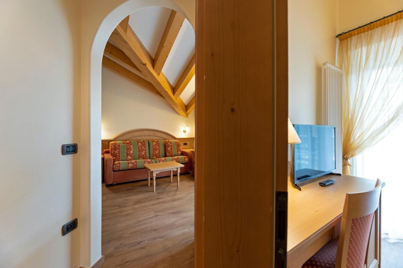 Hotel Lido - Slow & Natural Living Molveno Exterior photo