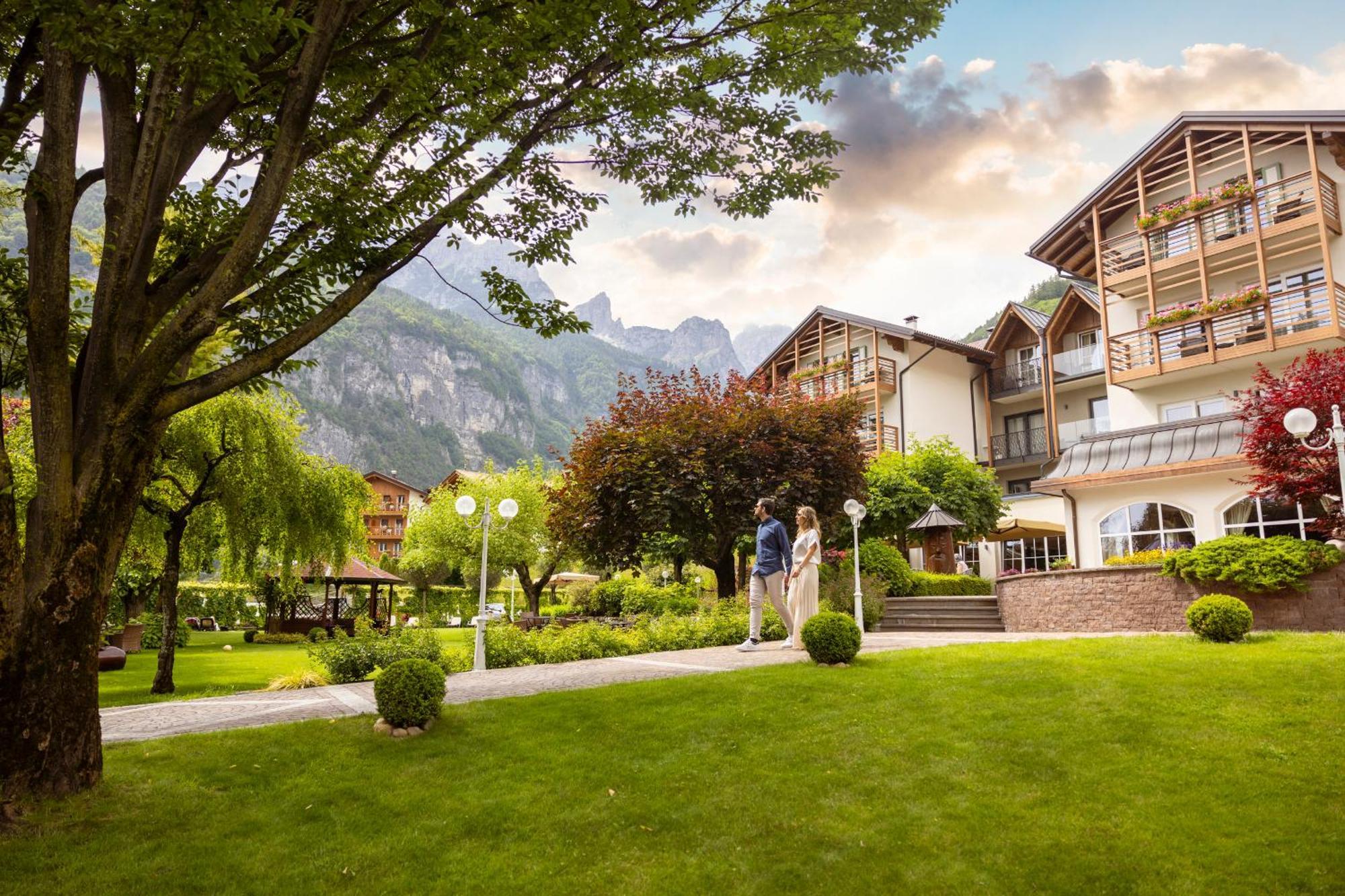Hotel Lido - Slow & Natural Living Molveno Exterior photo