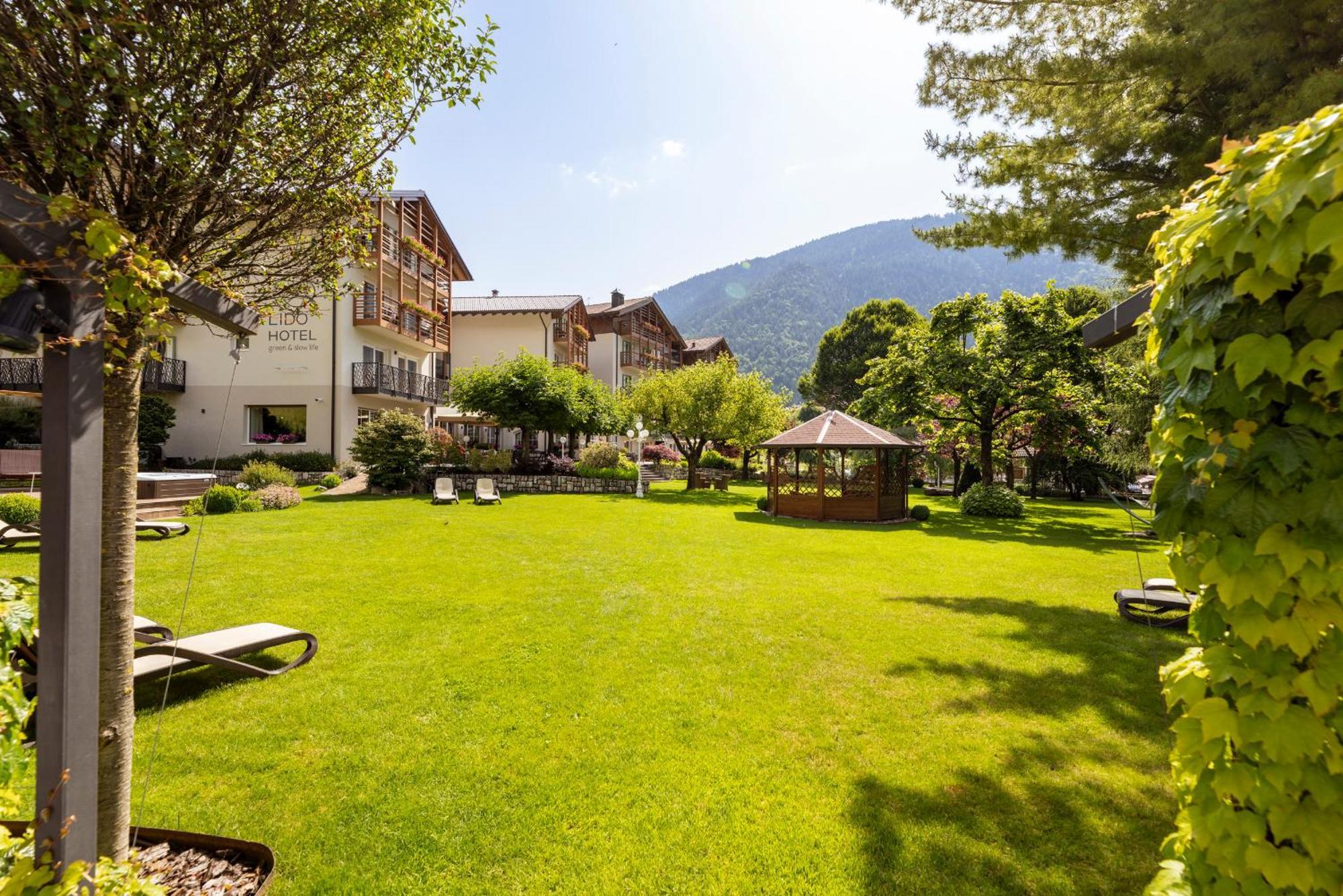 Hotel Lido - Slow & Natural Living Molveno Exterior photo